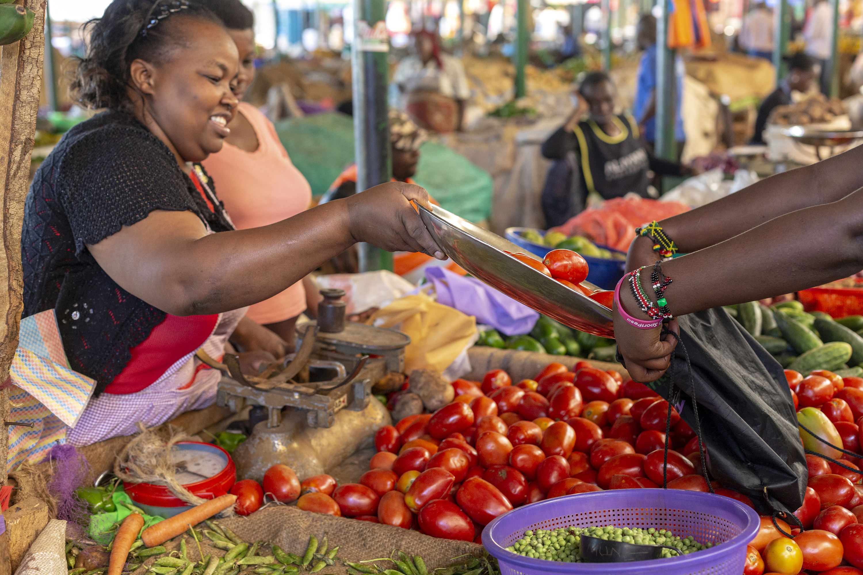 ARG Market Vendor YGAP Gichangi Cereals Copyright Stuart Freedman