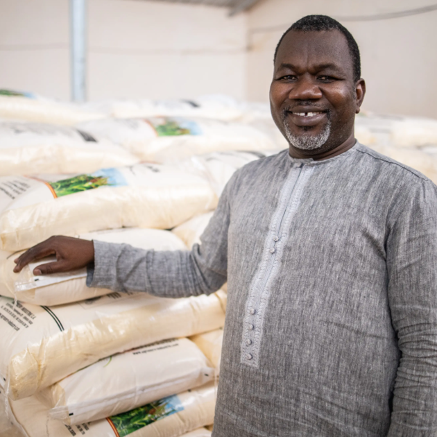 Man smiling Agroserve Industrie 2023