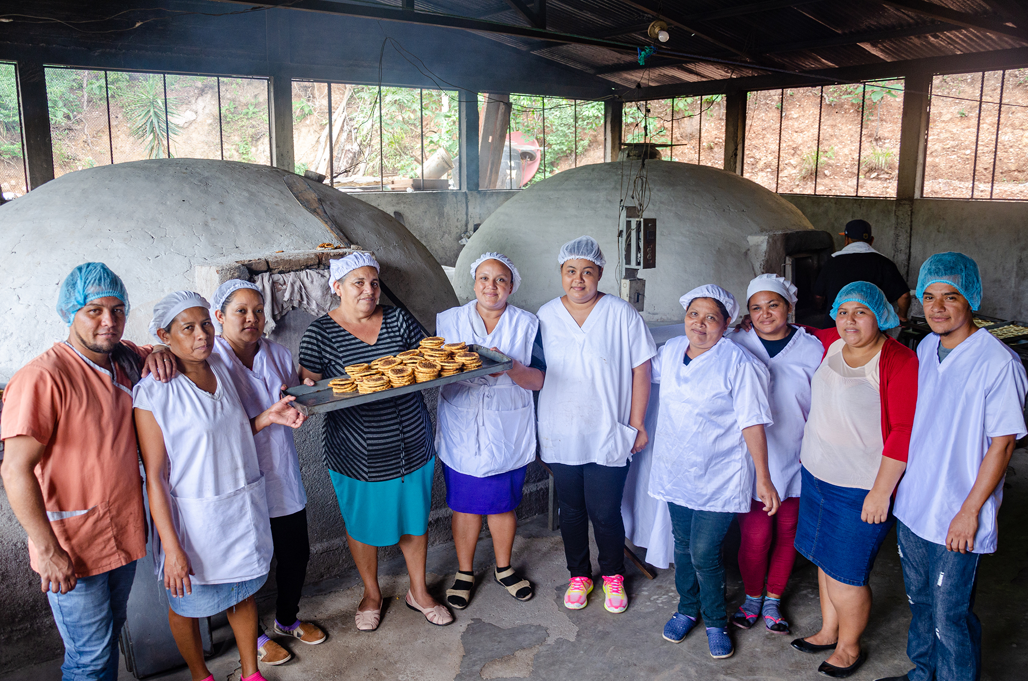 2132 Bakers In Front Of Ovens Rosquilleria Jazmina Agora Copyright Thriive Nicarargua