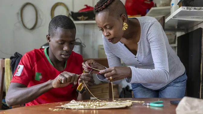 3130A Making Jewelry Blue Inventure Bawa House Copyright Stuart Freedman Our Approach