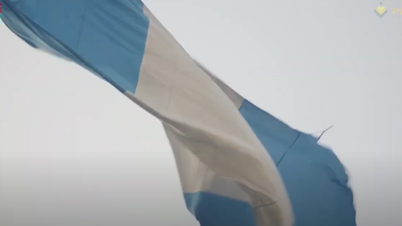 Flag in wind_Bpeace Smt
